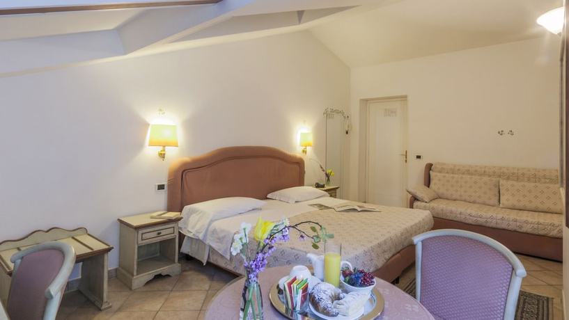 Imagen de la habitación del Hotel Kursaal - Umbria. Foto 2