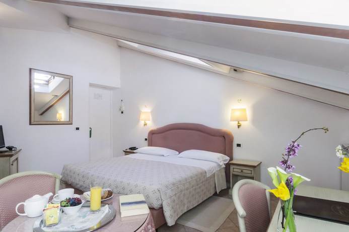 Imagen de la habitación del Hotel Kursaal - Umbria. Foto 6