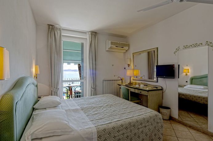 Imagen de la habitación del Hotel Kursaal - Umbria. Foto 7