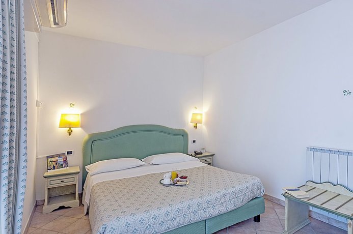 Imagen de la habitación del Hotel Kursaal - Umbria. Foto 16
