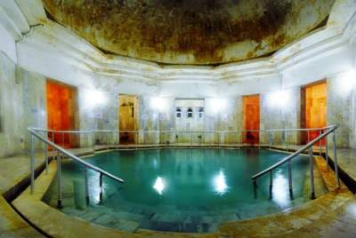 Imagen de los interiores del Hotel Kursunlu Thermal Resort. Foto 4