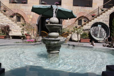 Imagen de los interiores del Hotel Kursunluhan. Foto 7