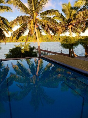 Imagen de la piscina del Hotel Kuru Club Aitutaki. Foto 20