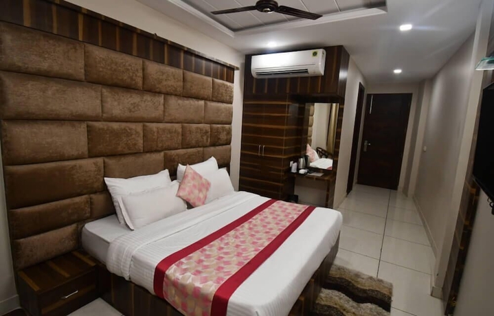 Imagen de la habitación del Hotel Kush Ganga Heritage. Foto 7