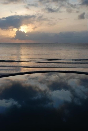 Imagen de la piscina del Hotel Kusini Beach Cottages. Foto 17