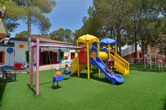 Imagen de los exteriores del Hotel Kustur Club Holiday Village. Foto 12
