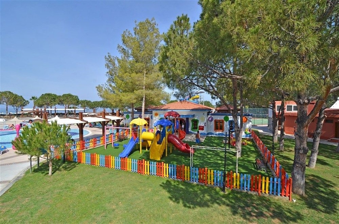 Imagen de los exteriores del Hotel Kustur Club Holiday Village. Foto 13