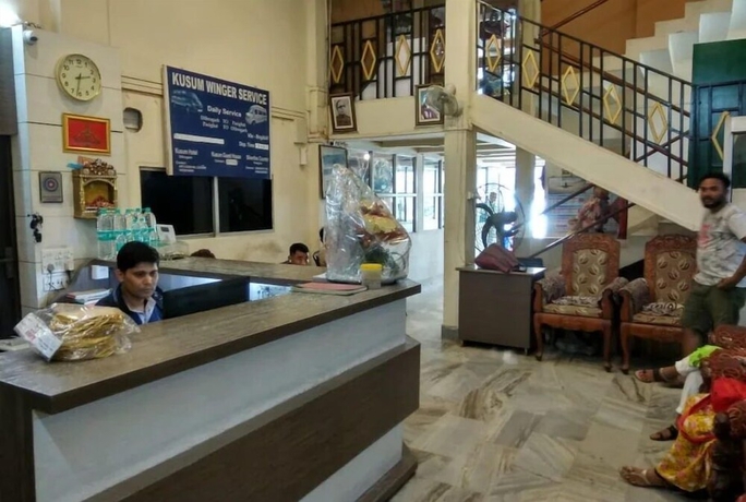 Imagen de los interiores del Hotel Kusum And Restaurant. Foto 15