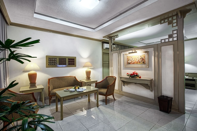 Imagen de la habitación del Hotel Kusuma Sahid Prince. Foto 8