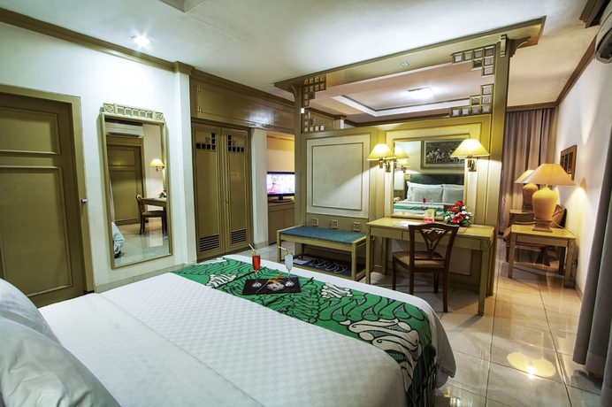 Imagen de la habitación del Hotel Kusuma Sahid Prince. Foto 9
