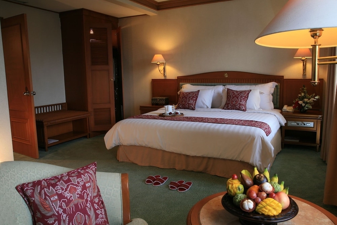 Imagen de la habitación del Hotel Kusuma Sahid Prince. Foto 12