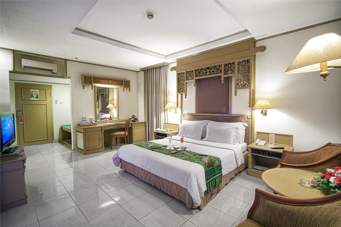Imagen de la habitación del Hotel Kusuma Sahid Prince. Foto 14