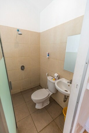 Imagen de la habitación del Hotel Kuta Baru. Foto 10