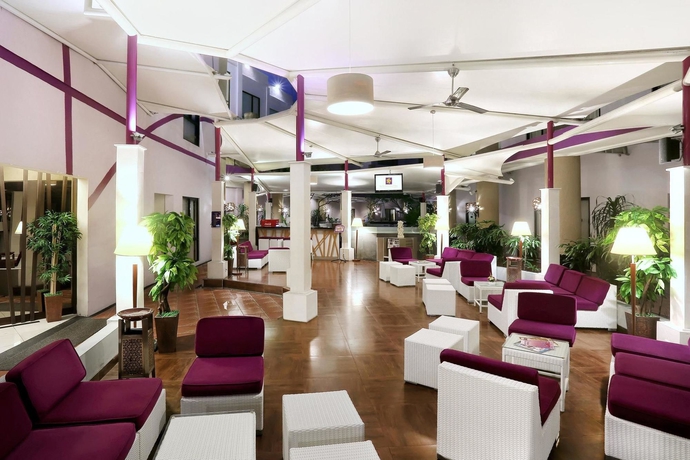 Imagen del bar/restaurante del Hotel Kuta Central Park. Foto 5