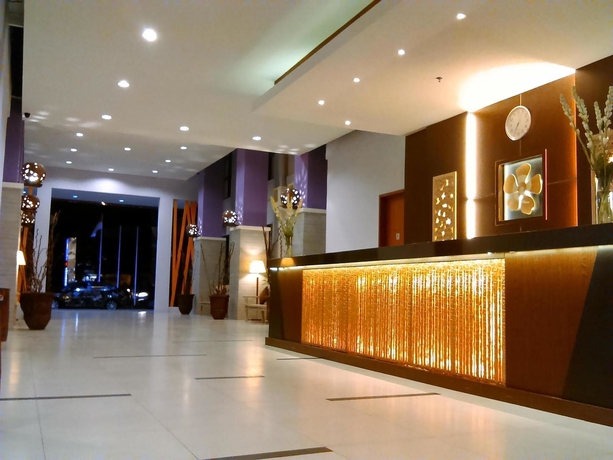Imagen de los interiores del Hotel Kuta Central Park. Foto 19