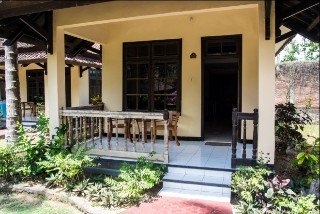 Imagen de la habitación del Hotel Kuta Indah and Restaurant. Foto 8