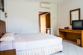 Imagen de la habitación del Hotel Kuta Indah and Restaurant. Foto 12