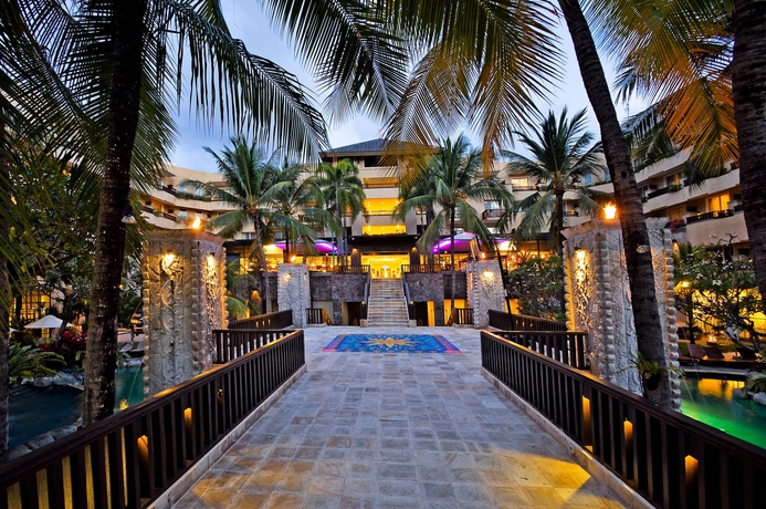 Imagen de los interiores del Hotel Kuta Paradiso. Foto 11