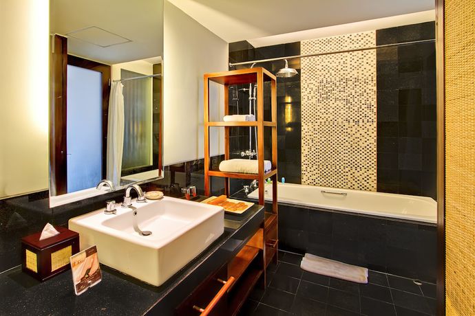 Imagen de la habitación del Hotel Kuta Seaview Beach Resort. Foto 18