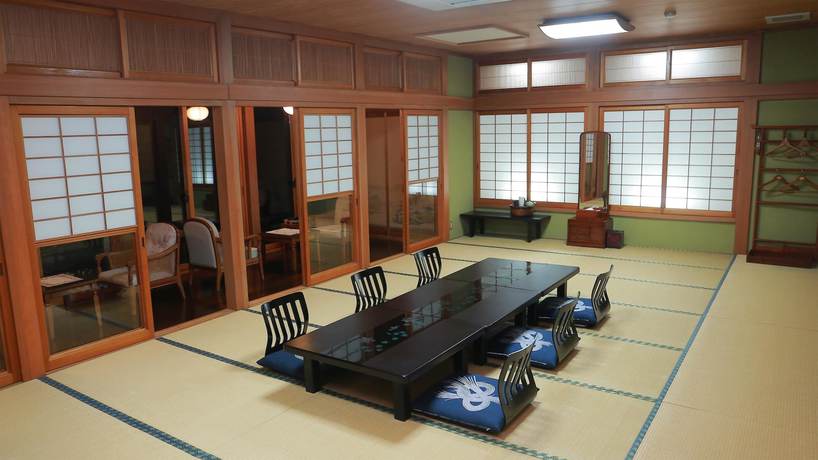 Imagen de la habitación del Hotel Kutsurogian. Foto 14