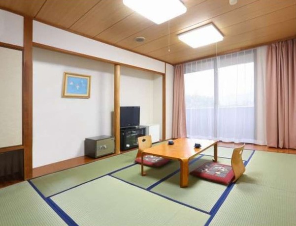 Imagen de la habitación del Hotel Kutsuroginomori Greenpia Yame. Foto 19