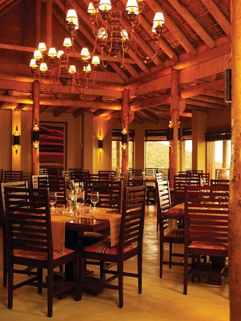 Imagen del bar/restaurante del Hotel Kuzuko Lodge. Foto 2