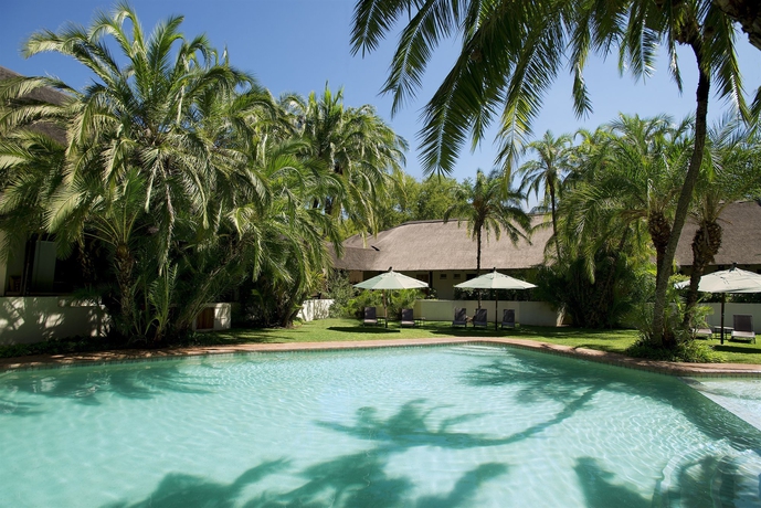 Imagen de la piscina del Hotel Kwa Maritane Bush Lodge. Foto 15