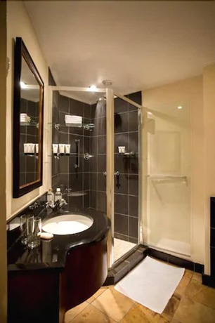 Imagen de la habitación del Hotel Kwa Maritane Self-Catering Chalets. Foto 9