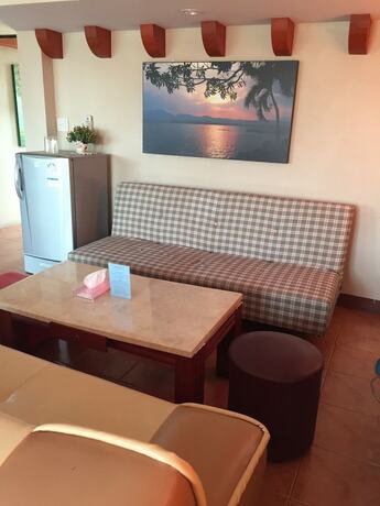 Imagen de la habitación del Hotel Kwan Phayao Villa. Foto 8