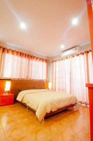 Imagen de la habitación del Hotel Kwan Phayao Villa. Foto 13