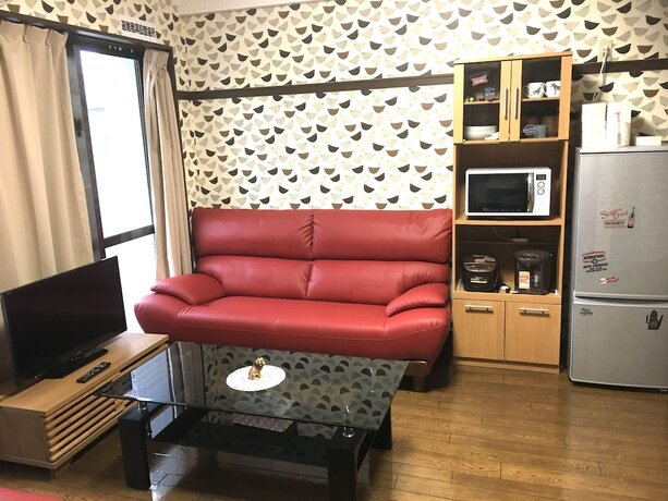Imagen general del Hotel Ky Apartment Tsubokawa Naha. Foto 6