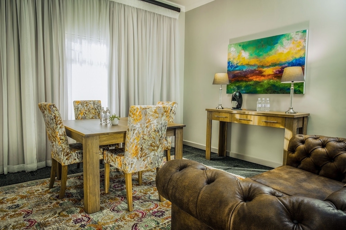 Imagen de los interiores del Hotel Kyalami Creek Luxury Apartments. Foto 19