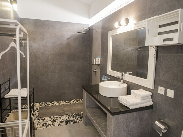 Imagen de la habitación del Hotel Kygunaya Villa. Foto 25
