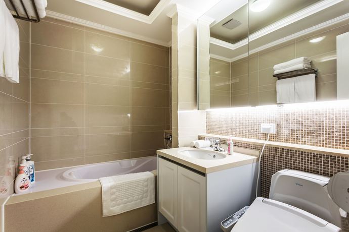 Imagen de la habitación del Hotel Kylin Villa Resort Jeju. Foto 7