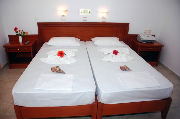 Imagen de la habitación del Hotel Kyma, Kampos Marathokampou. Foto 8