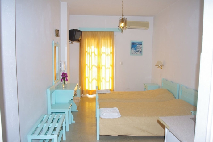 Imagen de la habitación del Hotel Kymata, Kamari. Foto 16