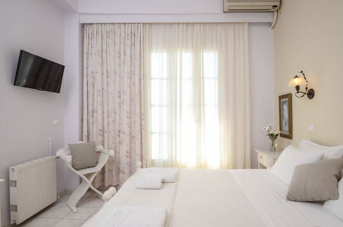 Imagen de la habitación del Hotel Kymata, Naxos. Foto 14