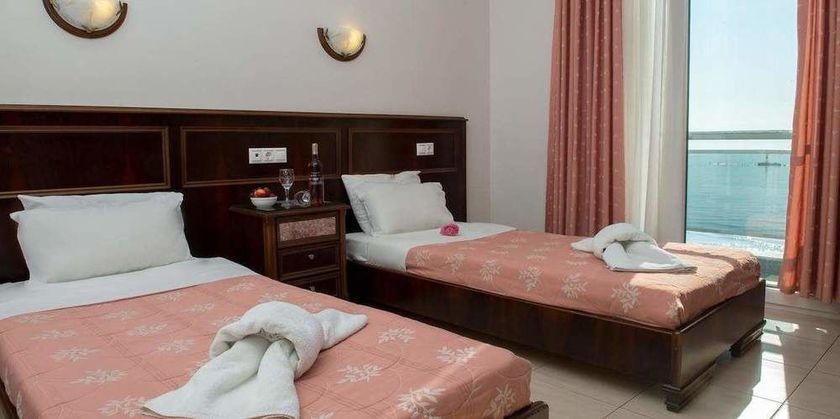 Imagen del bar/restaurante del Hotel Kymata, Paralia. Foto 6