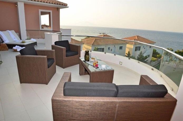 Imagen de los exteriores del Hotel Kymothoe Elite Suites. Foto 9