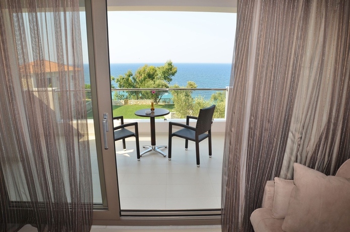Imagen de los exteriores del Hotel Kymothoe Elite Suites. Foto 10