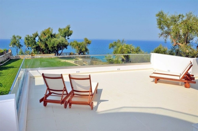 Imagen de los exteriores del Hotel Kymothoe Elite Suites. Foto 12