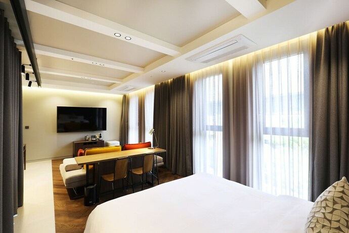 Imagen de la habitación del Hotel Kynd Hotel. Foto 23