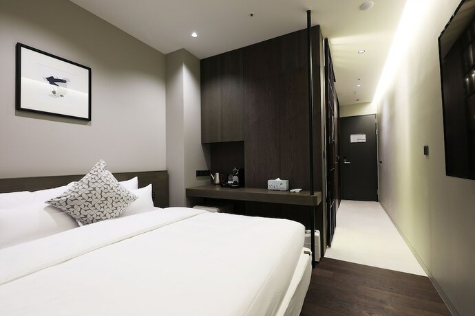 Imagen de la habitación del Hotel Kynd Hotel. Foto 32