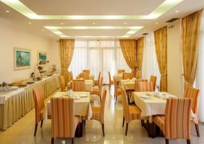 Imagen del bar/restaurante del Hotel Kyniska. Foto 3