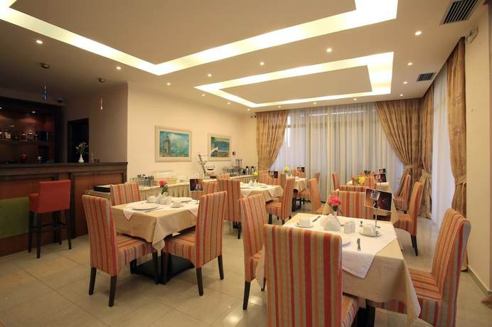 Imagen del bar/restaurante del Hotel Kyniska. Foto 6