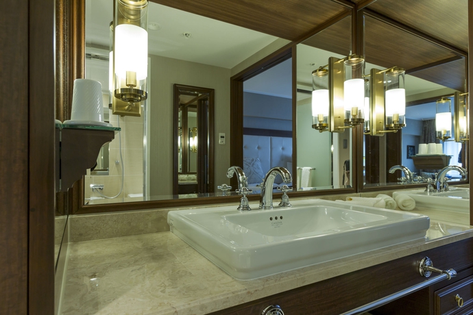 Imagen de la habitación del Hotel Kyoto Century. Foto 11