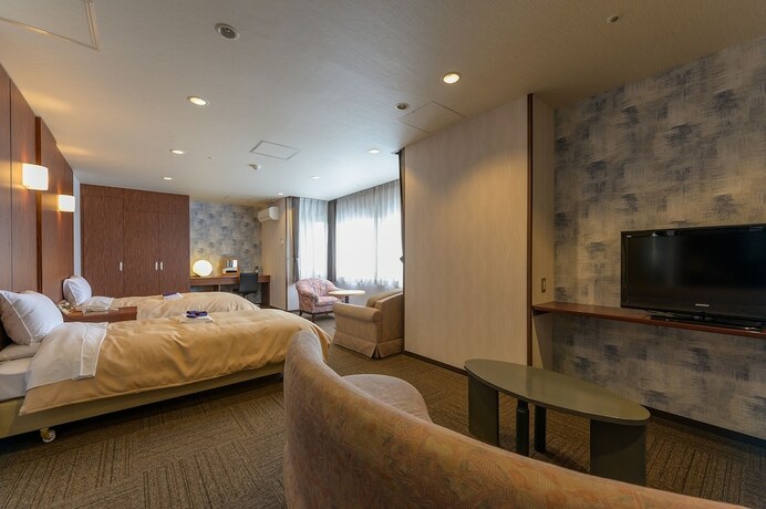 Imagen de la habitación del Hotel Kyoto Eminence. Foto 18