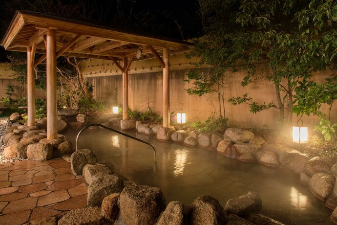 Imagen de la piscina del Hotel Kyoto Eminence. Foto 39