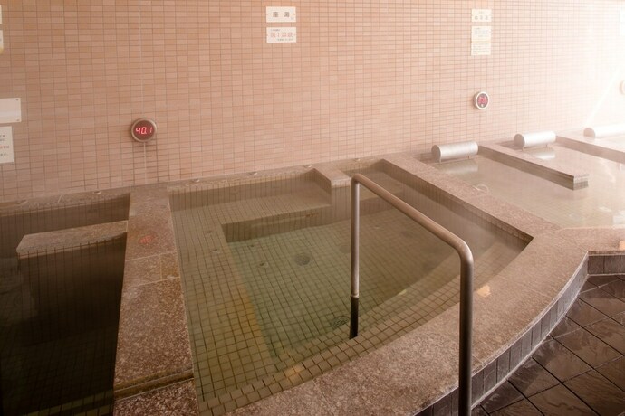 Imagen de la piscina del Hotel Kyoto Eminence. Foto 40