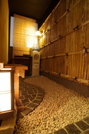 Imagen de los interiores del Hotel Kyoto Higashiyamasou. Foto 9
